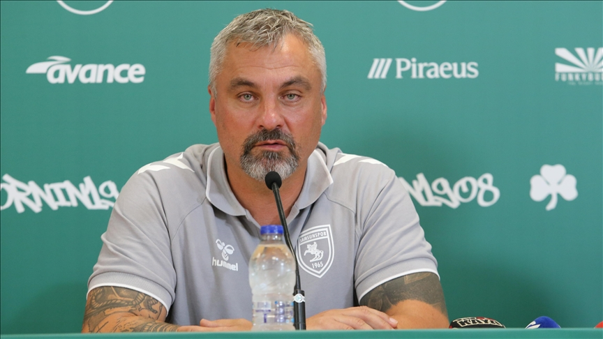 Thomas Reis: "Futbol konuşmak istemiyorum. Maç sonunda beIN Sports yayınını izliyorum. Stüdyodakiler bu penaltı pozisyonunu konuşmuyor? Çok büyük bir skandal. Neden konuşmuyorlar?"