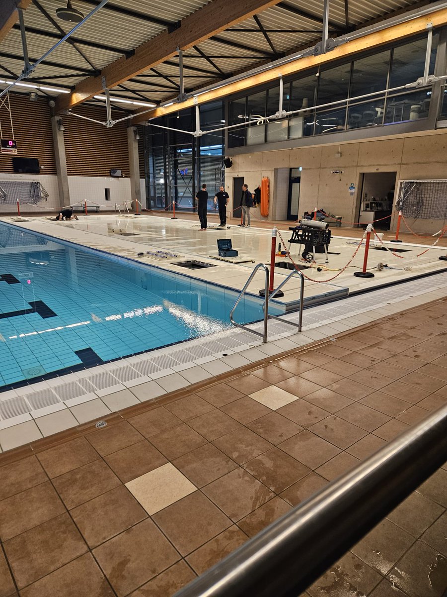 Geen waterpolo wedstrijden in Het Ravijn vanwege technisch problemen met het wedstrijdbad.
Donderdagavond 3 december is het bestuur geïnformeerd door de zwembadmanager van Het Ravijn over een ernstige technische storing aan de beweegbare bodem en .......
facebook.com/photo?fbid=170…