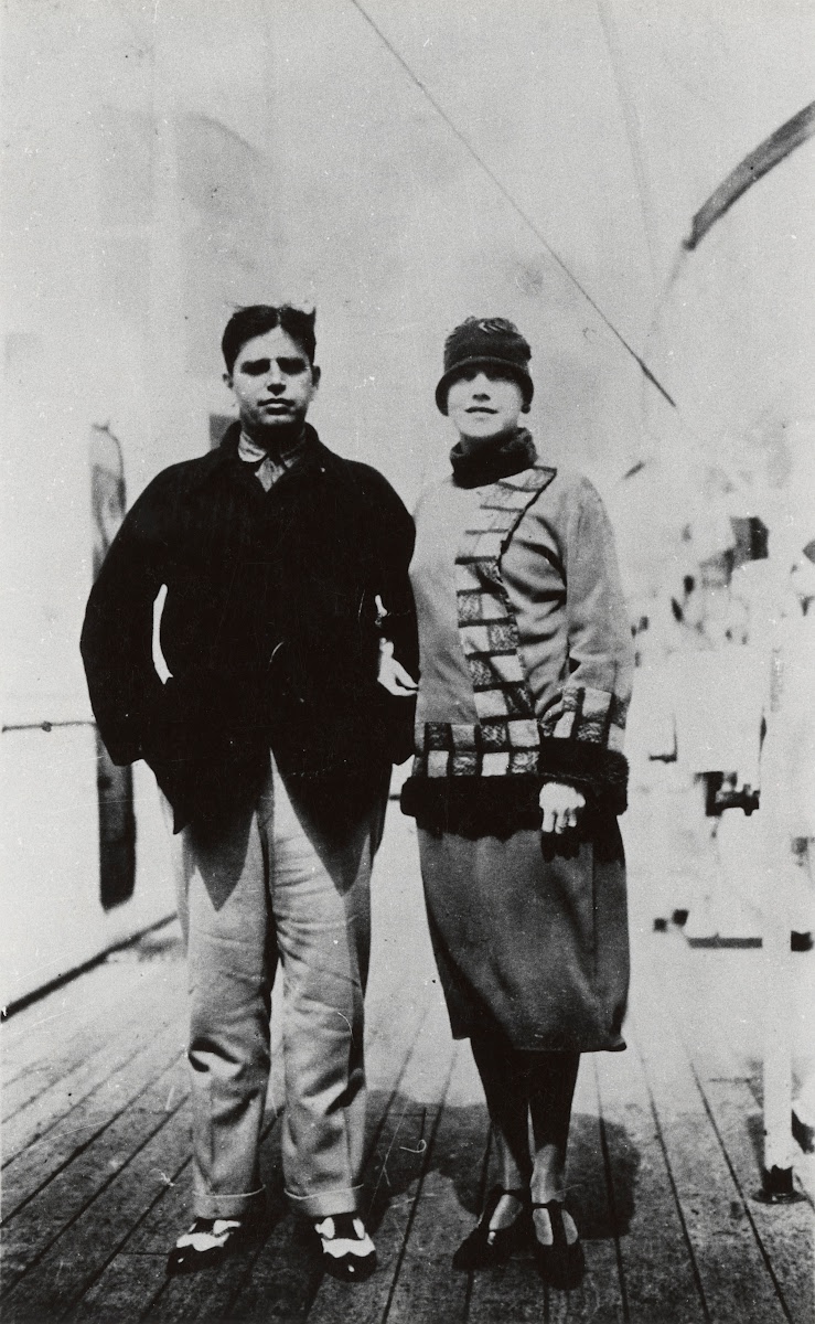 materiaextensa's tweet photo. Publicado por primera vez en mayo de 1928, en su "Manifiesto antropófago" ("Manifesto Antropófago"), Oswald de Andrade propone el canibalismo, no como acto destructivo, sino como práctica creativa, inspirándose en la obra de Tarsila do Amaral.

📖 https://t.co/zkyi0VdnzG https://t.co/MQnJdz7p2V