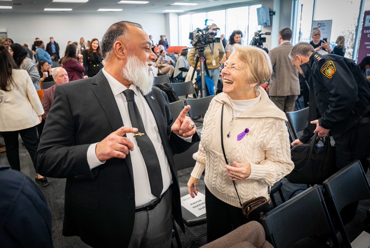 Family and intimate partner violence remains a priority for <a href="/PeelPolice/">Peel Regional Police</a> — and we are committed to pushing the boundaries to better protect and support victims and survivors.
 
The expansion of the Safe Centre of Peel with <a href="/PeelCAS/">Peel Children's Aid Society</a> and our many community partners into #Mississauga