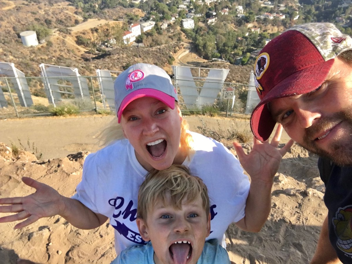 Tracey Sells LA tweet media