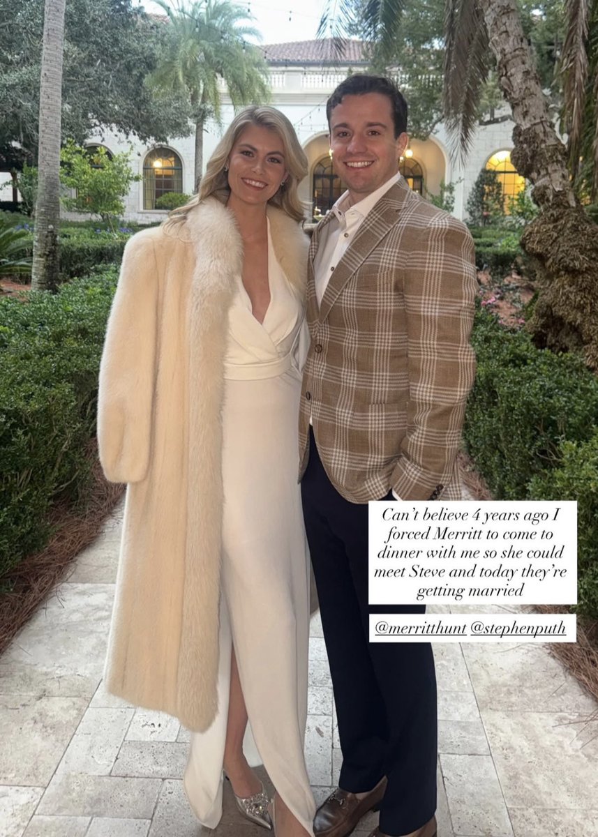 myputhgospelm's tweet photo. I thought it was a Christmas dinner and it turns out it was Stephen and Merrit's wedding, congratulations guys, we are so happy for you, you look beautiful and radiant, we love you! https://t.co/iCAFH6Ka45