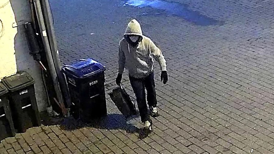 randyslovacek's tweet image. Jan 6 Pipe Bomb Suspect Is MAGA 2020 Election Denier dlvr.it/TPfkVW #News #bombs