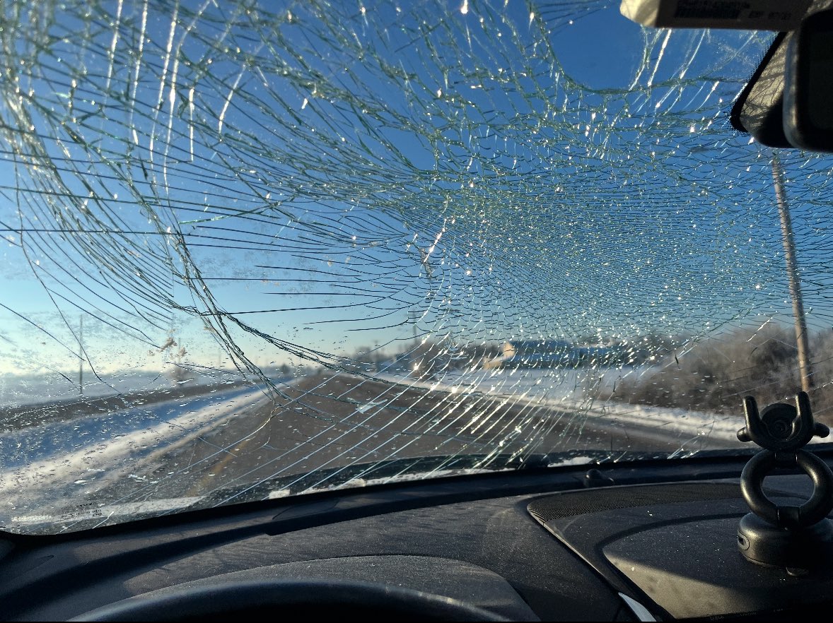 celia_bedelia's tweet photo. unfriendly reminder to scrape the roof of your car - my friend almost fucking DIED last year from ice flying off someone’s roof on the highway and the guy whose fault it was didn’t even know https://t.co/91IuDUbojj