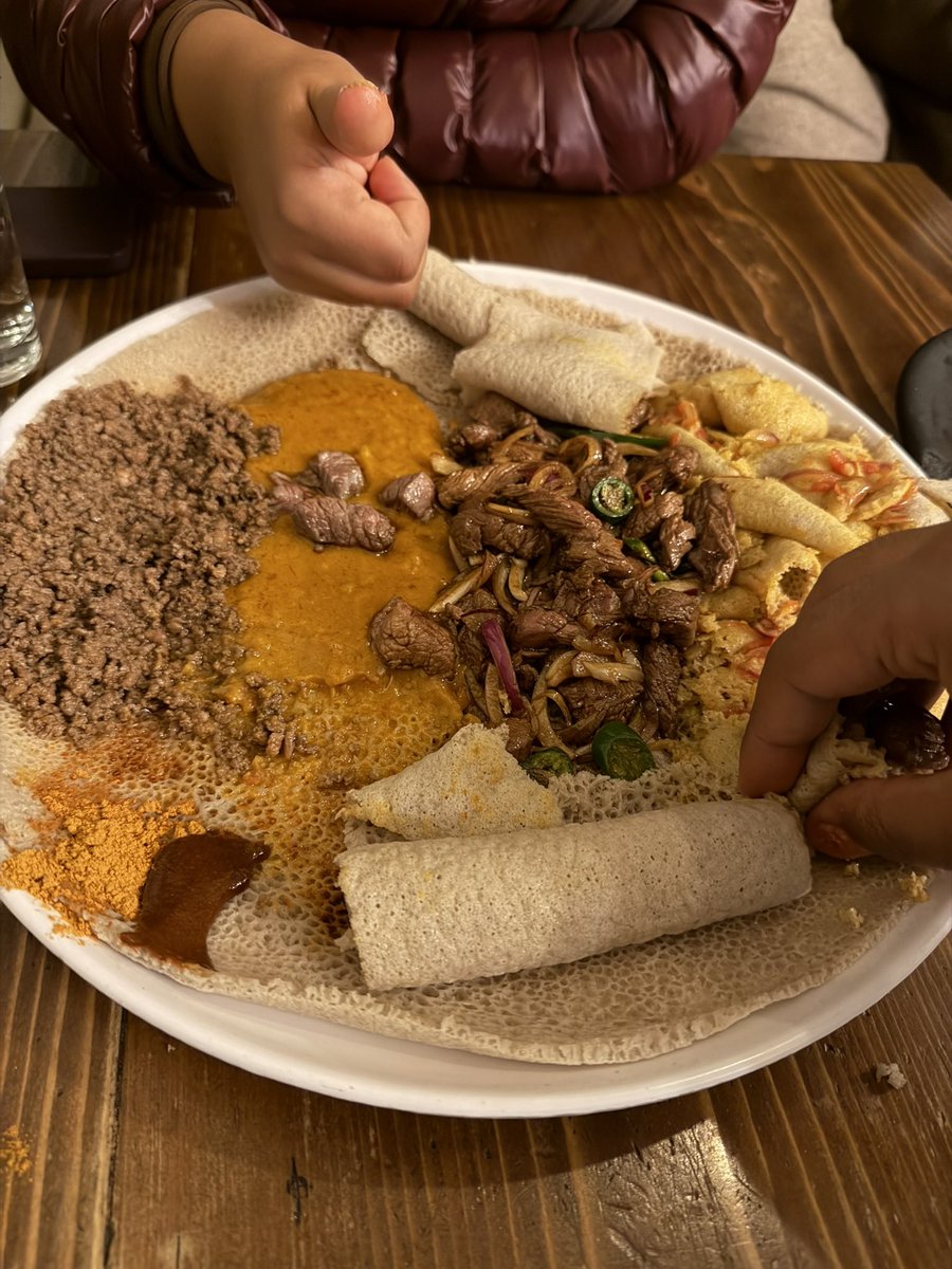 Oumer_'s tweet image. No restaurant can match Mitmita’s combo