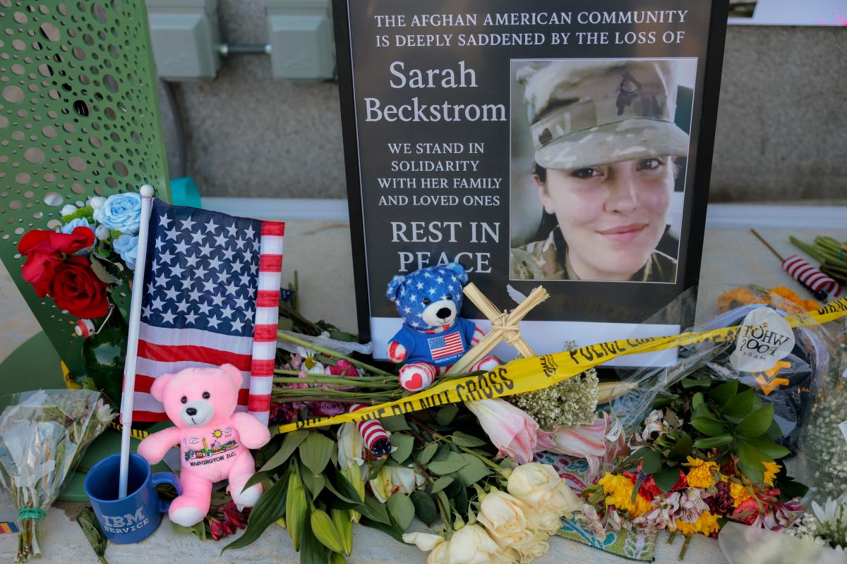 National Guardsmen shooting spotlights the danger of ‘insider attacks’ — and I should know trib.al/9qS3mMj