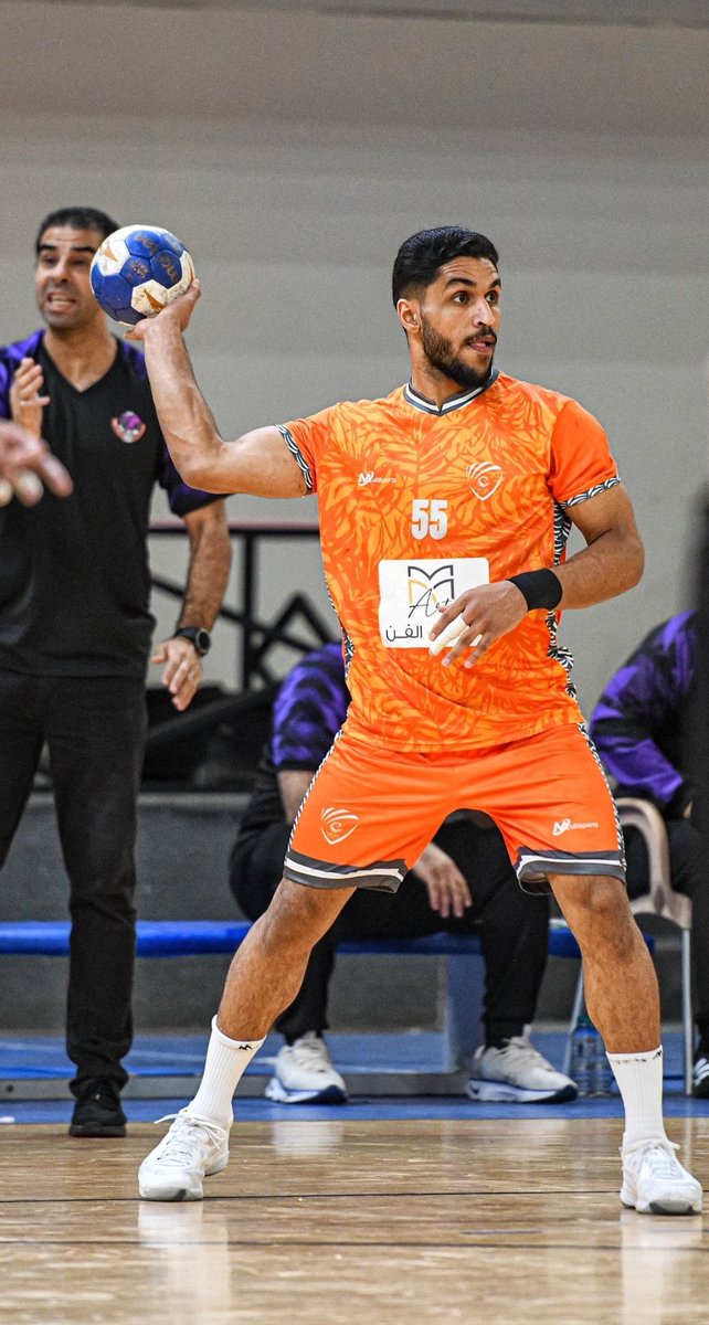 اقسم بالله بألف نوا زوباك 
❤️‍🔥❤️‍🔥🧡🩶
أول الخطوات التصحيحية للفريق 
التعاقد مع محترفين اثنين يشيلوا الفريق 
وفسخ عقد نواف المطيري لسنا بحاجه اليه حمدان والسيد يكفوا ويوفوا أعطوا اولادنا فرصة ،
