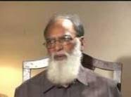 ڈی جی آئی ایس پی آر کو ردعمل دینے کے چکر میں انکے والد ڈاکٹر سلطان بشیر محمود کو بھی ہدف تنقید بنایا جا رہا ہے کہ وہ اقوام متحدہ کو مطلوب دہشتگردوں کی امداد میں ملوث تھے
یہ اس لئے نامناسب ہے کہ سب جانتے ہیں اقوام متحدہ یا امریکہ جس پر ایسے الزام لگائیں وہ اکثر غلط اور امریکی نکتہ