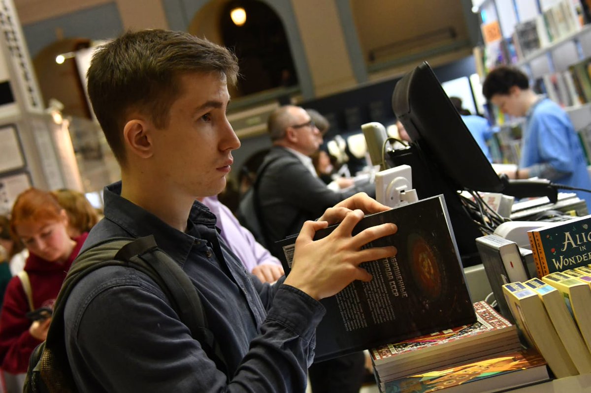 SportArtsCultur's tweet image. Day 2: Moscow International Book promote the culture of reading. [3/3]

 #MoscowBookFair #SAAuthors #InspiringANationOfWinners