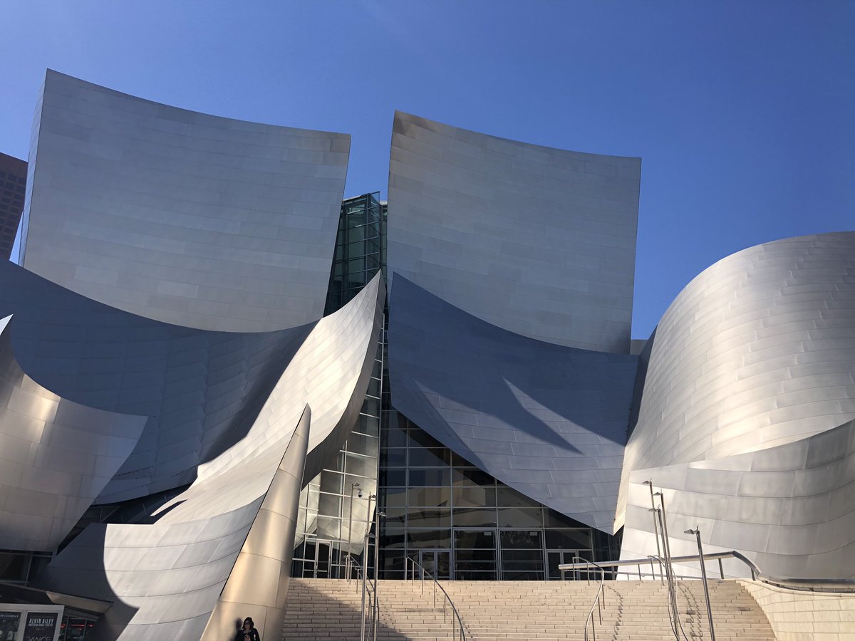 _KennyUong_'s tweet photo. RIP Frank Gehry 😢🙏🏽🏢

Walt Disney Concert Hall - Los Angeles, CA (2003)

The Grand LA - Los Angeles, CA (2022)

Cleveland Clinic Lou Ruvo Center for Brain Health - Las Vegas, NV (2010)

Ray and Maria Stata Center at MIT - Cambridge, MA (2004) https://t.co/SW33ceBSPq