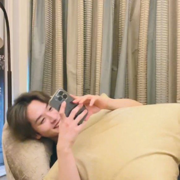 d0kiokidoki's tweet photo. Jisung's fanfic > Minsung

Un idol no debería escribir un fanfic romántico sobre si mismo y su mejor amigo ¿Verdad? 

https://t.co/QPvHsCDbT2 https://t.co/pwRPzRERM8