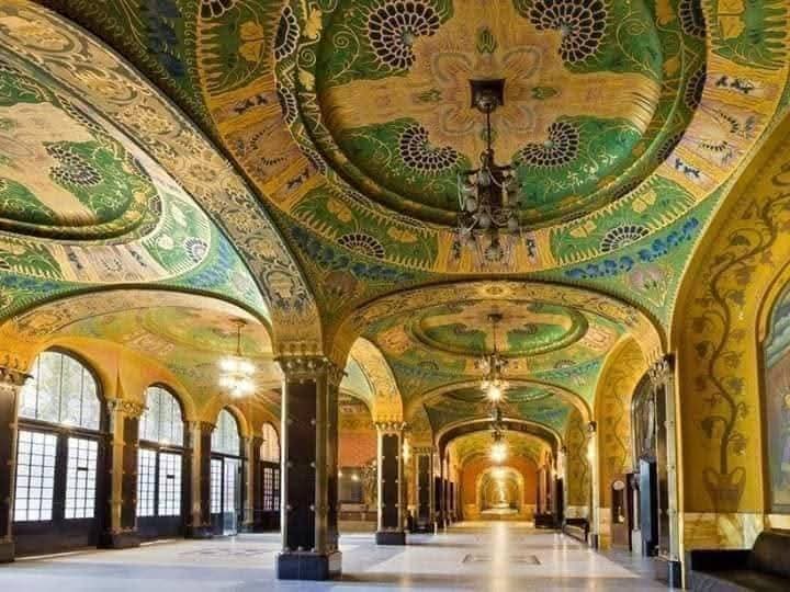 Travel_2Romania's tweet image. The Palace of Culture in Târgu-Mureș, România 

📷 Palace of Culture, Târgu-Mureș

#targumures #transylvania #romania