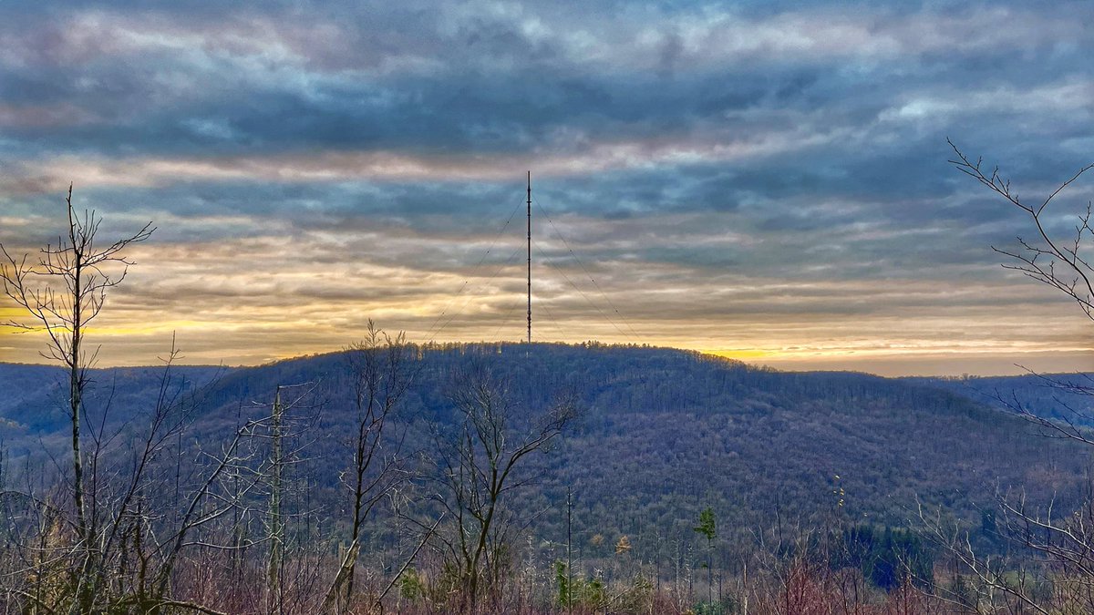 Ein schönes Wochenende! Genießt es! #lippe #lippeliebe #heimat #heimatliebe #hermannsdenkmal #externsteine #lipperland #wandern #nature #photography #fotografie #natur  #teutoburgerwald #hiking #wanderlust #outdoor #naturephotography #landscape #wald #travel #germany