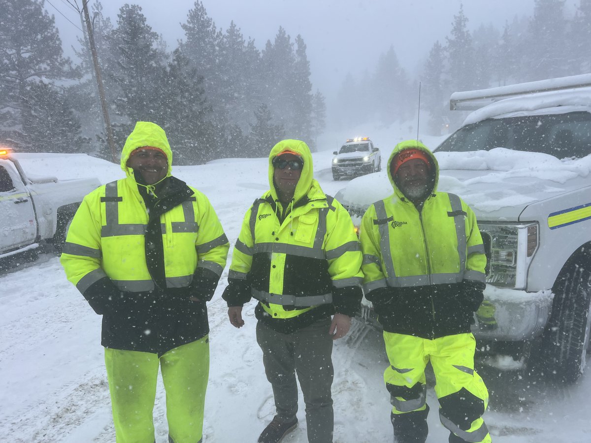 Work Zone Wednesday reminder. Crews are still out there in the cold improving your highways. Slow down, stay alert, and help everyone get home safely.

Got a simple tip for staying focused in work zones? Share it below.