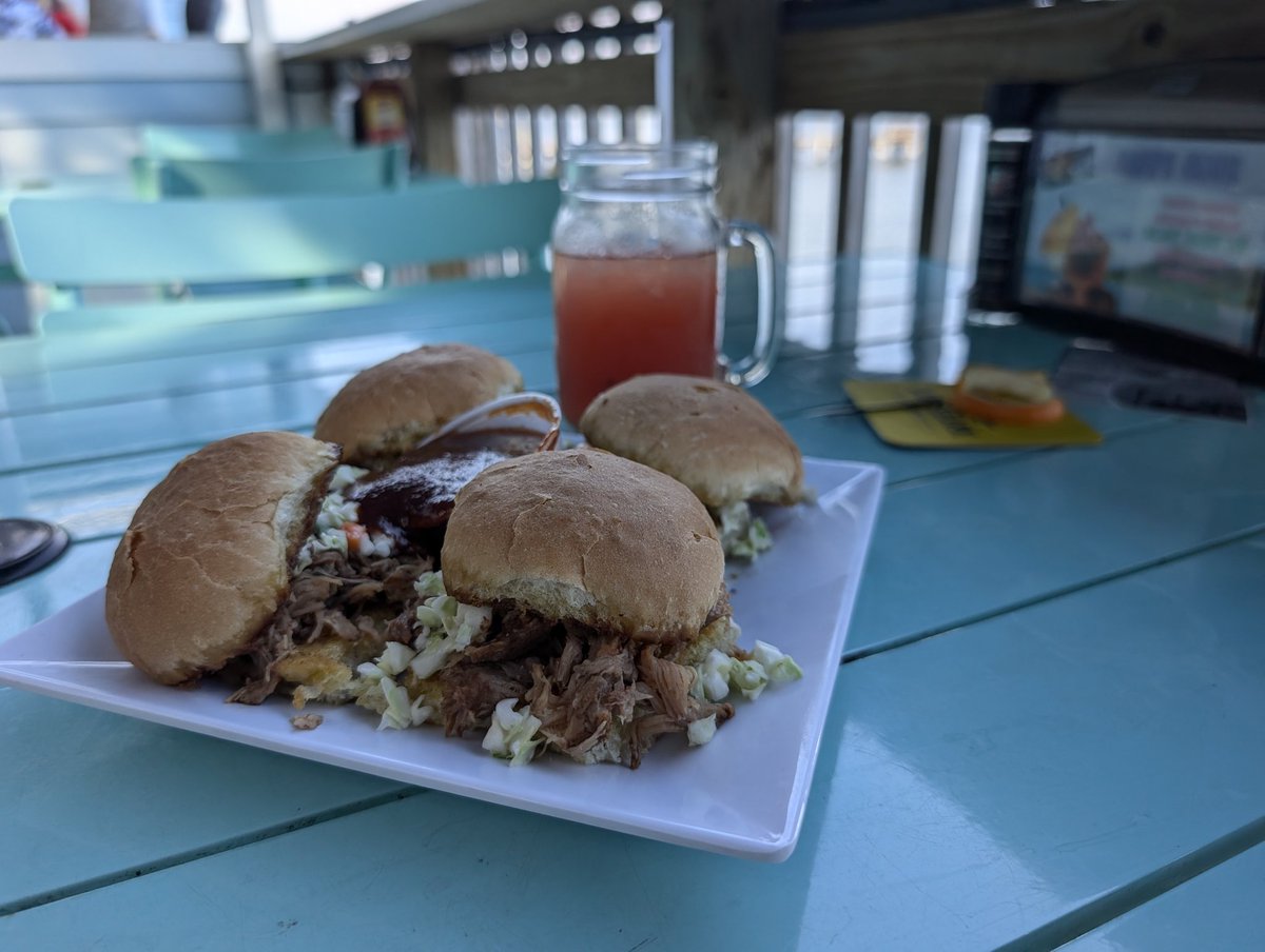 SeaRollers's tweet photo. 🌴 Ultimate Pre/Post-Cruise Hack in Sebastian: Squid Lips' Killer Drinks &amp; Seafood Over River! 🔥 Must-Try! https://t.co/huLMK3iRIZ