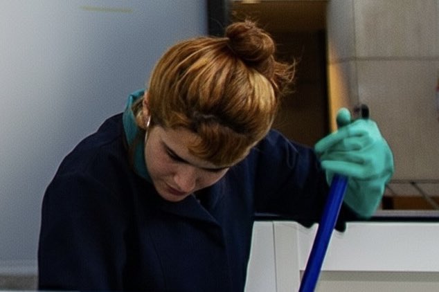 🤝 Acuerdo en negociación colectiva del sector doméstico beneficia a casi 100.000 trabajadoras. 

ℹ️ Con una vigencia de dos años, este paso es considerado fundamental para el reconocimiento profesional de quienes desempeñan estas tareas. Por primera vez, se establecerán tres