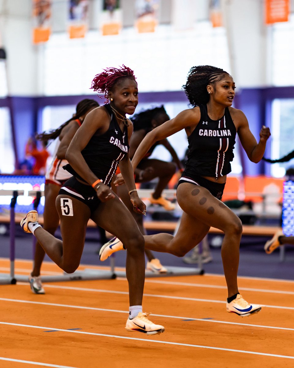 GamecockTrack's tweet image. Photo finish between Jos and Kyndall!

Joslyn - 8.172
Kyndall - 8.178