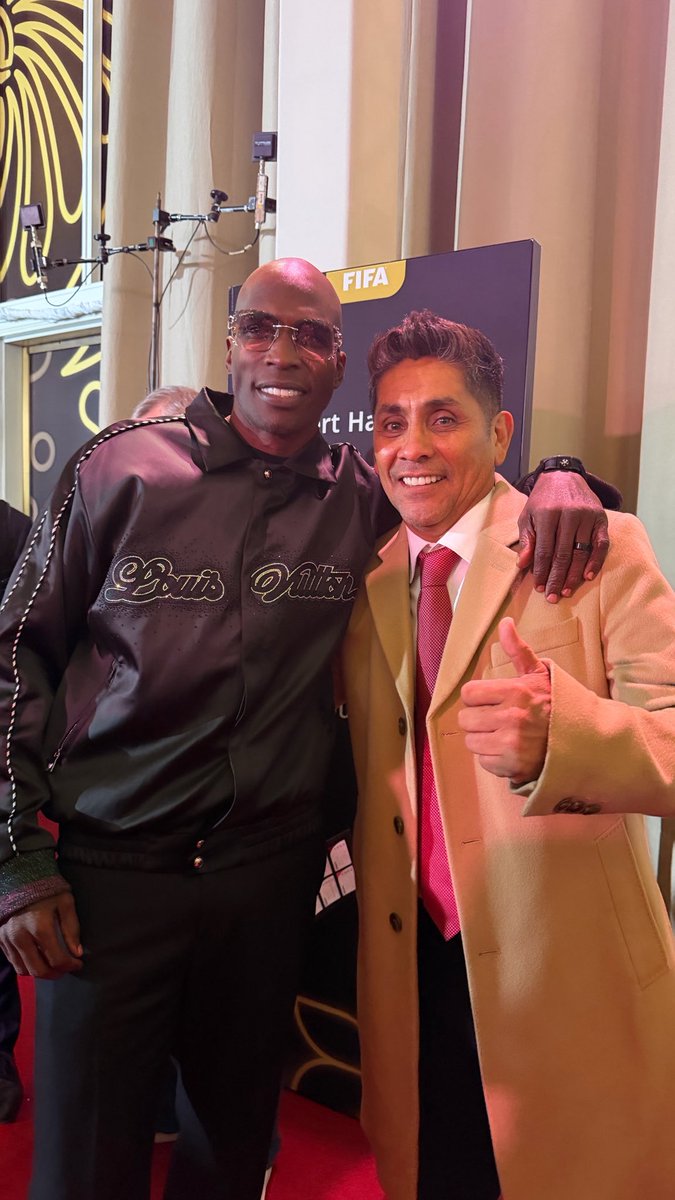ochocinco's tweet image. Pepe x Jorge Campos #VivaMexicoCabrones 🇲🇽