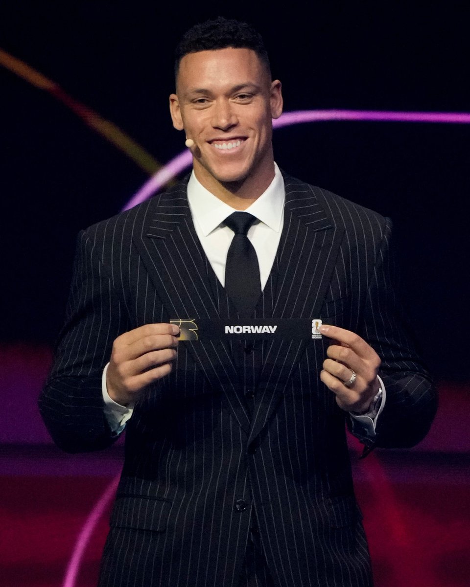 Aaron Judge helped draw the groups for the 2026 FIFA World Cup today 🤝

(via <a href="/MLB/">MLB</a>)