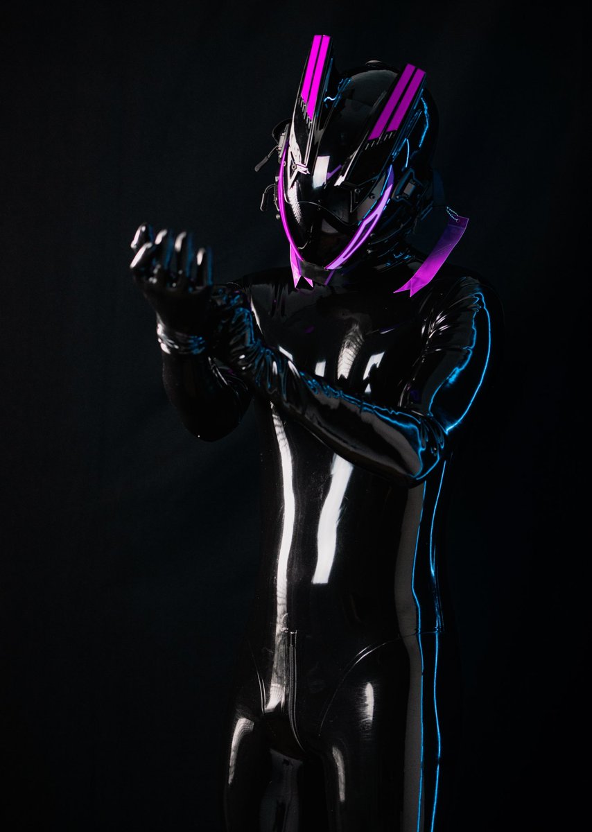 quietXuser tweet media