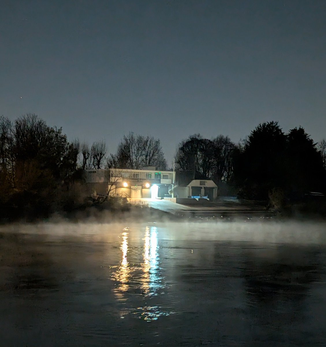 Afsheen M tweet media