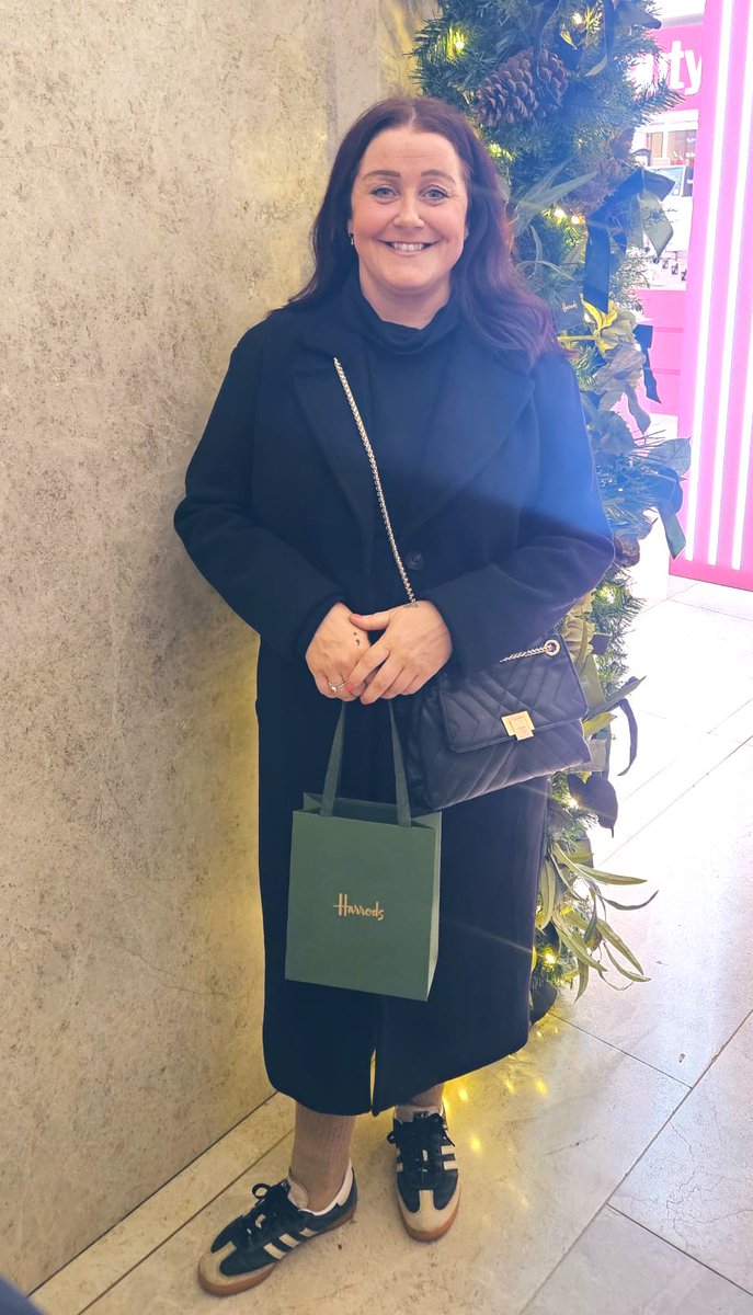 rdons85's tweet image. London 🇬🇧🎄#London #ChristmasVibes