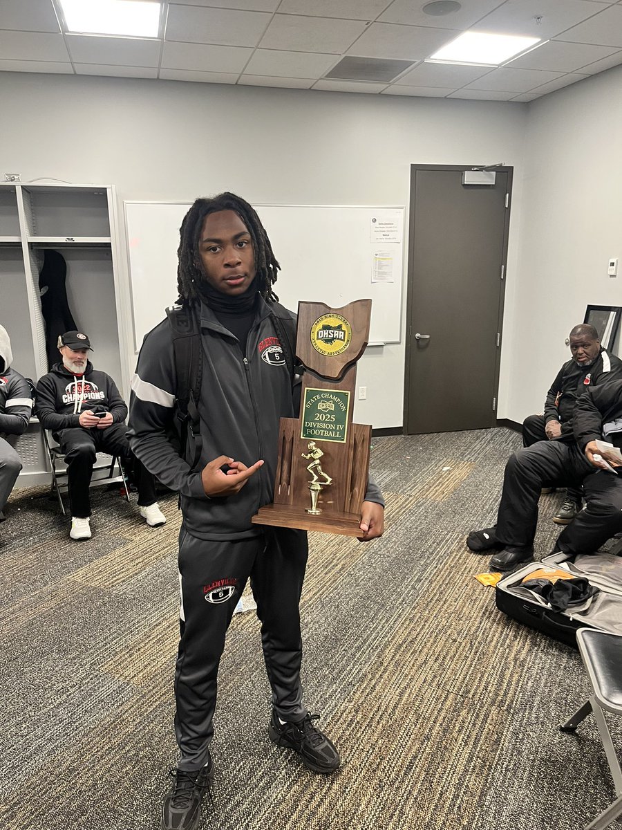 Blessed to be a state champion AND TO BREAK THE OHSAA ALL DIVISION PUNT RETURN RECORD WITH A 92yrd TD #AGTG