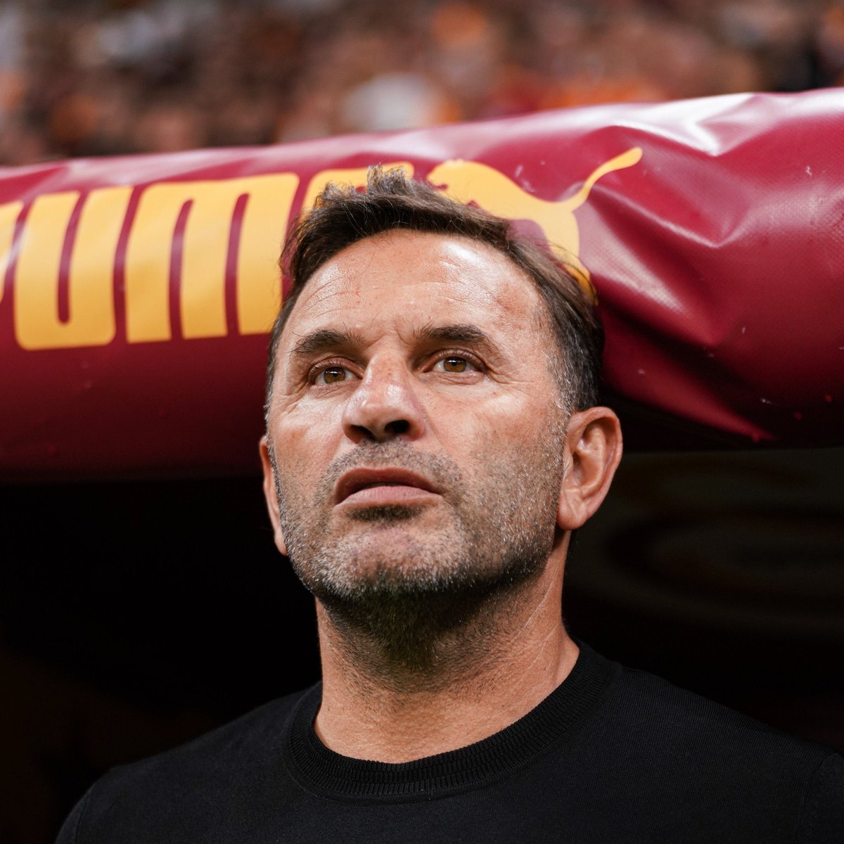 Okan Buruk:

"Hakemin kararlarına saygı duymak gerekiyor."