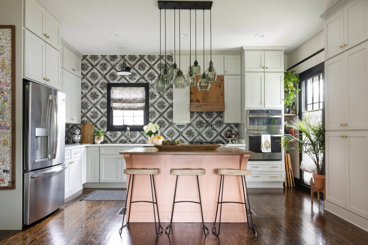 DustinMPeyser's tweet photo. 25 L-Shaped Kitchens That Are Super Stylish and Ultra Functional https://t.co/V0AWPhIseq #KitchenDesign #InteriorDesign #HomeDecor #LShapedKitchens #FunctionalKitchen https://t.co/paimzt8RZ9