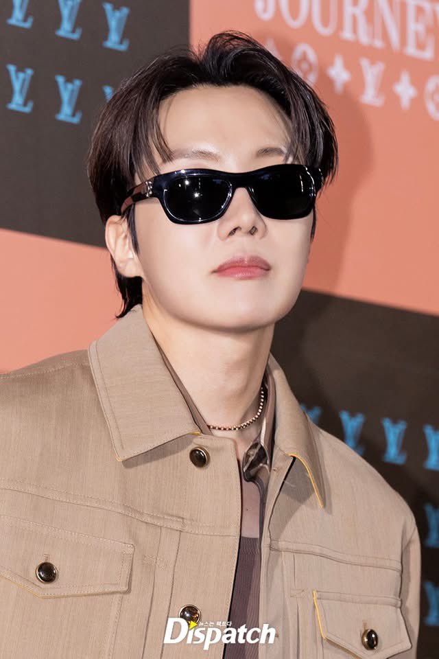 “Rare music-related pieces by Louis Vuitton take focus in the Music Room..” 

YES, even j-hope,  House Ambassador, is a rare gem in the room!  ✨