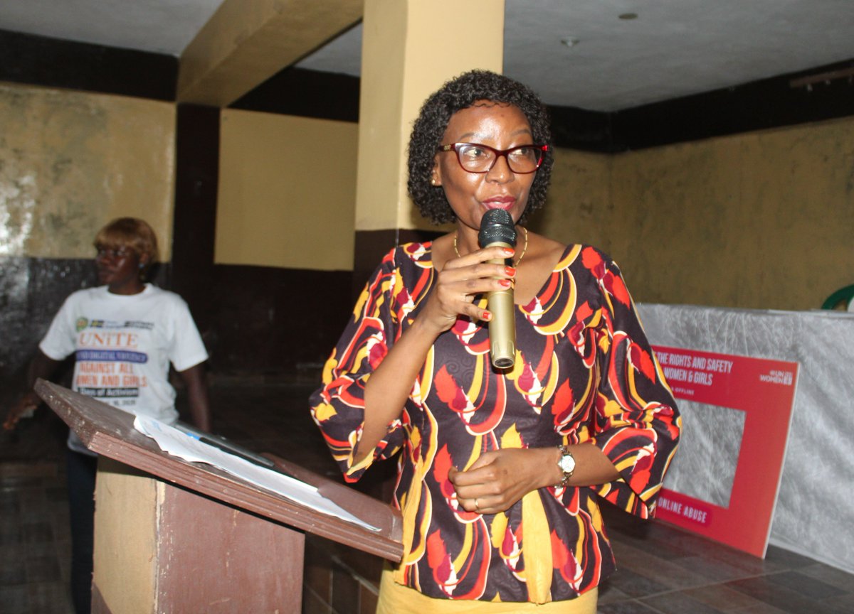 unwomenliberia's tweet photo. At @wpwhdo’s #16DaysOfActivism program, @unwomenliberia's Racheal Boma called for united action to end violence against women &amp; girls. She said transforming harmful norms, supporting survivors &amp; building strong partnerships to end digital violence are key priority areas. https://t.co/lLQj4ON4kq