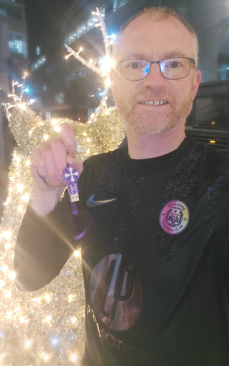 yoyocom78's tweet photo. @ToulouseFC 😊🎅💜🙏⚽️
Merci à mon ami toulousain de pouvoir porter ce magnifique maillot depuis les yvelines https://t.co/vDXpIxMmyV