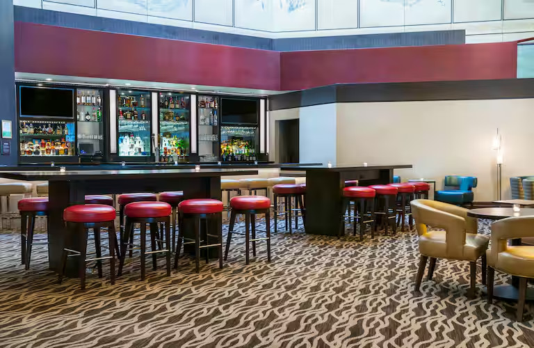 Let’s hear it for our bartenders! 🥂

They shake, stir, and pour a little magic into every drink. Join the fun this #BartenderAppreciationDay at Rendezvous Lobby Bar.