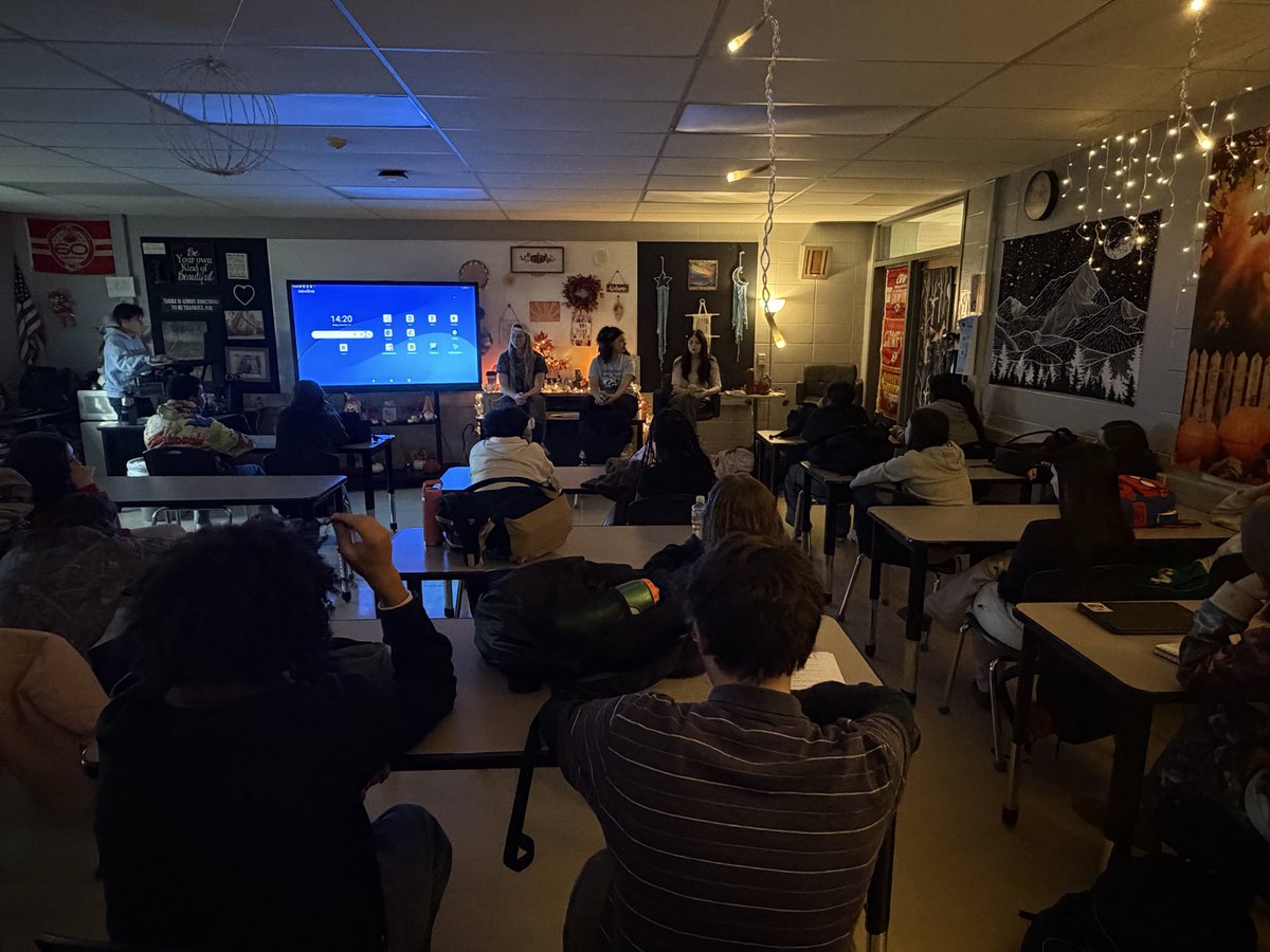 ISD future teachers tweet media