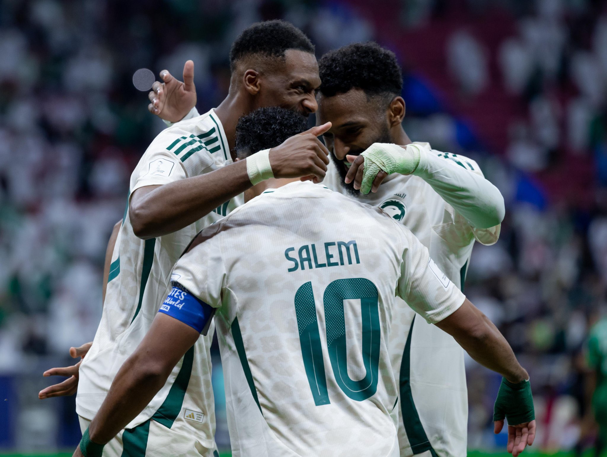 صور .. السعودية جزر القمر تأهل مستحق لمنتخبنا الوطني إلى دور الـ 8 من كأس العرب2025 بعد فوزه على نظيره جزر القمر 3-1. ألف مبروك #معاك_يالأخضر 