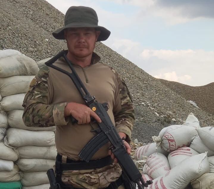 The victim in this evening's Brakpan shooting has been confirmed as Marius "Vlam" van der Merwe, a former EMPD member &amp; owner of QRF Task Team. He was a key witness in the Madlanga commission &amp; was shot &amp; killed on Gauld Street, Brendhurst, Brakpan. #MadlangaCommission