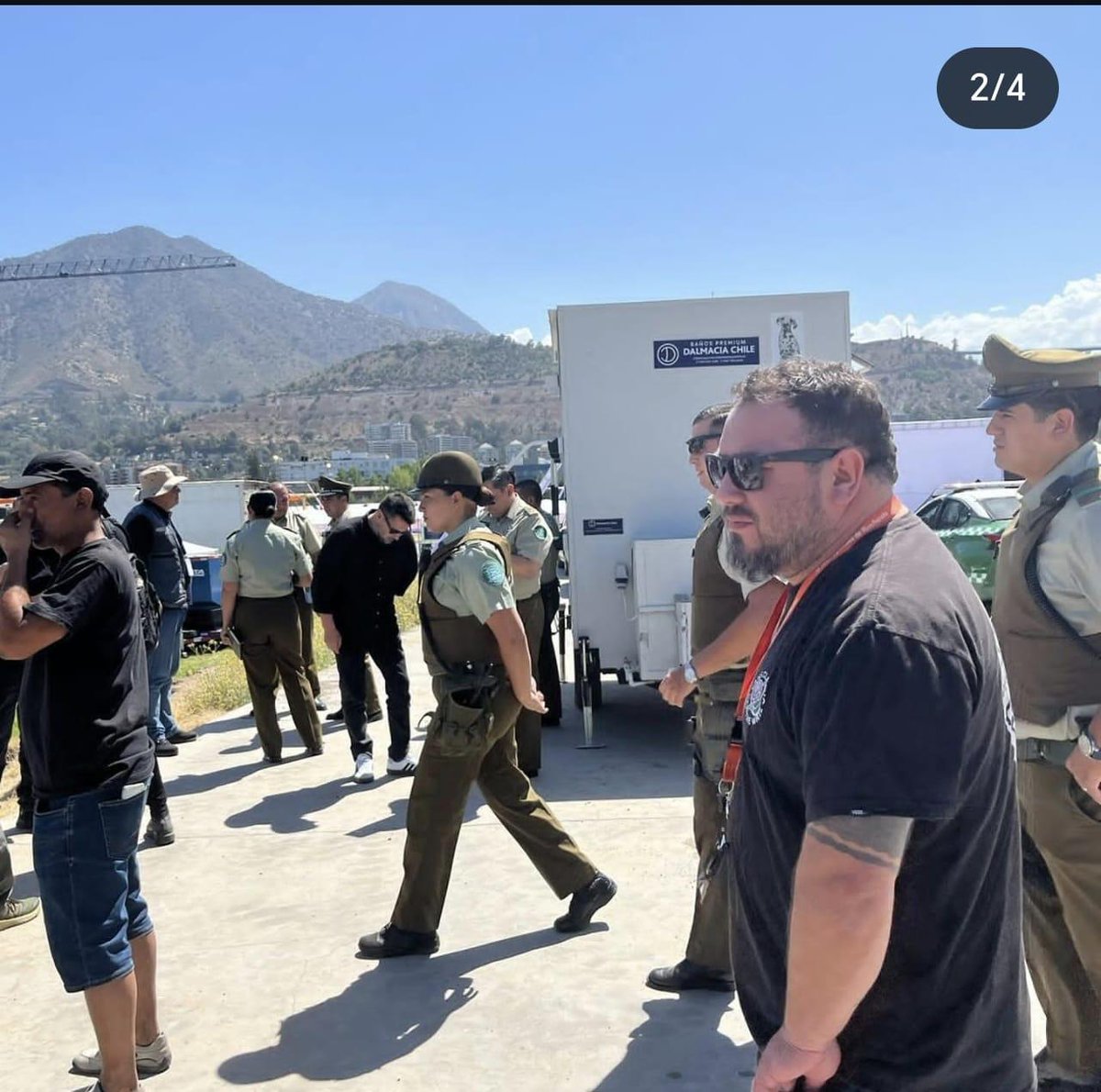 Sisoyiop's tweet photo. El comunicado de la ticketera
Y carabineros en ciudad empresarial finalizando https://t.co/j5EtuSVfEW