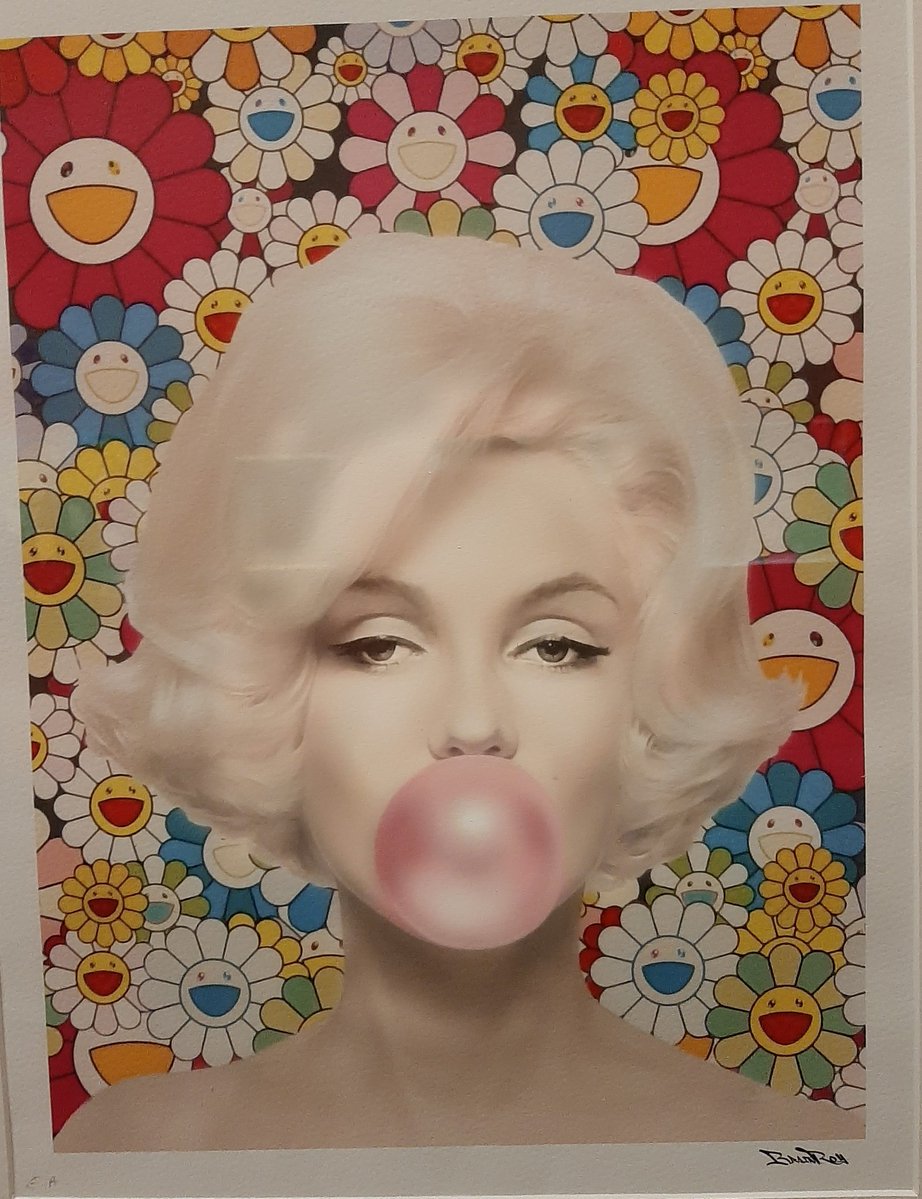 Seguro que os gusta esta exposición 😉 
Conmemorando 100 años del nacimiento de un icono del pop: Marilyn  Monroe y de una gran mujer: Norma Jeane.
En Conde Duque.