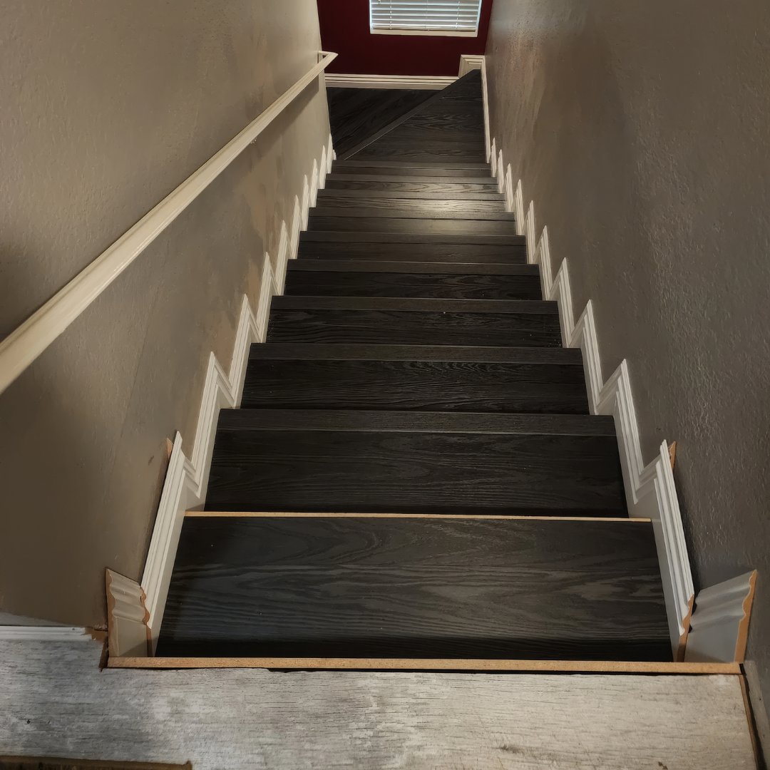 adm_flooring's tweet photo. Sharing some great pics of a recent vinyl stair install. Aaron used Luna Scura LVP in several rooms and tied the design together with matching stairs.

You can find stair and trim for all flooring at https://t.co/nXxn1fuBuK

Luna Scura LVP: https://t.co/rlFdjw1eMt https://t.co/pq9utrnkgS