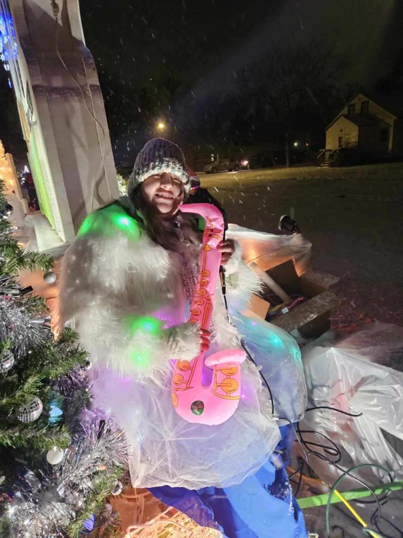 Reliabank's tweet photo. Congratulations to Reliabank Watertown for winning "Best Use of Theme" at the Watertown Lighted Parade!  This year's theme was Jingle Bell Rock. Thank you to our employees who worked on this float, and a special thanks to Sarah O. for coordinating it all.
Member FDIC https://t.co/Y7CFcjZKyP