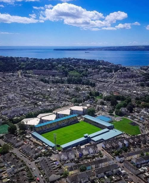 BetDetective's tweet photo. A dozen decent pubs within 10 minutes walk of Plainmoor. Proper ground, proper football, proper pubs. https://t.co/HIfzkKrTZb