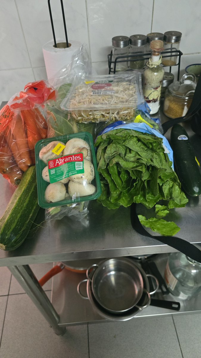 barbierarita's tweet image. Me compré todo esto por 4 lucassssssss. Gracias @Cheaf_app 💖