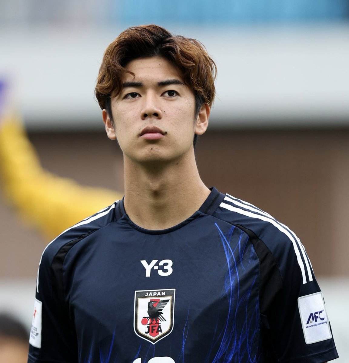 BenBocsak's tweet photo. 🇯🇵 After Mitoma (Brighton), Takai (Spurs) and Tanaka (Leeds) Kawasaki Frontale’s next big talent to move to Europe will be Yuto Ozeki. 

An attacking midfielder who thrives between the lines and who is constantly looking to play or move the ball forward. 

Ozeki is an extremely elegant technician. Comfortable moving the ball with both feet, he is great at finding pockets in the half spaces to receive the ball. 

His best asset is his vision. He can get the ball into dangerous territories and break opposition lines with ease. 

He’s only played just over 700 minutes in the J.League this season so the sample size is small but it’s impressive. 

He ranks in the top 3 among midfielders for passes into the penalty area (3.64 per 90). 

And out of players who average at least 3.5 passes into the penalty area Ozeki has the best pass completion rate getting an impressive 72.41%. 

He’s also very good at making runs into the box from midfield. He’ll often start the play from deep and involve himself in the build-up before making a surging run into the box off the ball. 

He is a high intensity player. A very good runner and presses well in the final third. Ranks among the top 20 players in the J.League for defensive pressures per 90. He wins a lot of his duels (70.2%) but sometimes he could do more when tracking back. 

Overall because of his athleticism and his game IQ I think he has what it takes to become a solid player in Europe. 

Only 20-years-old, the next step will be for him to become a regular at Kawasaki and then perhaps a move to Europe in the summer. Belgium or the Netherlands would be an ideal destination. But I think his ceiling is much higher. In the future he can play in Europe’s top five leagues.