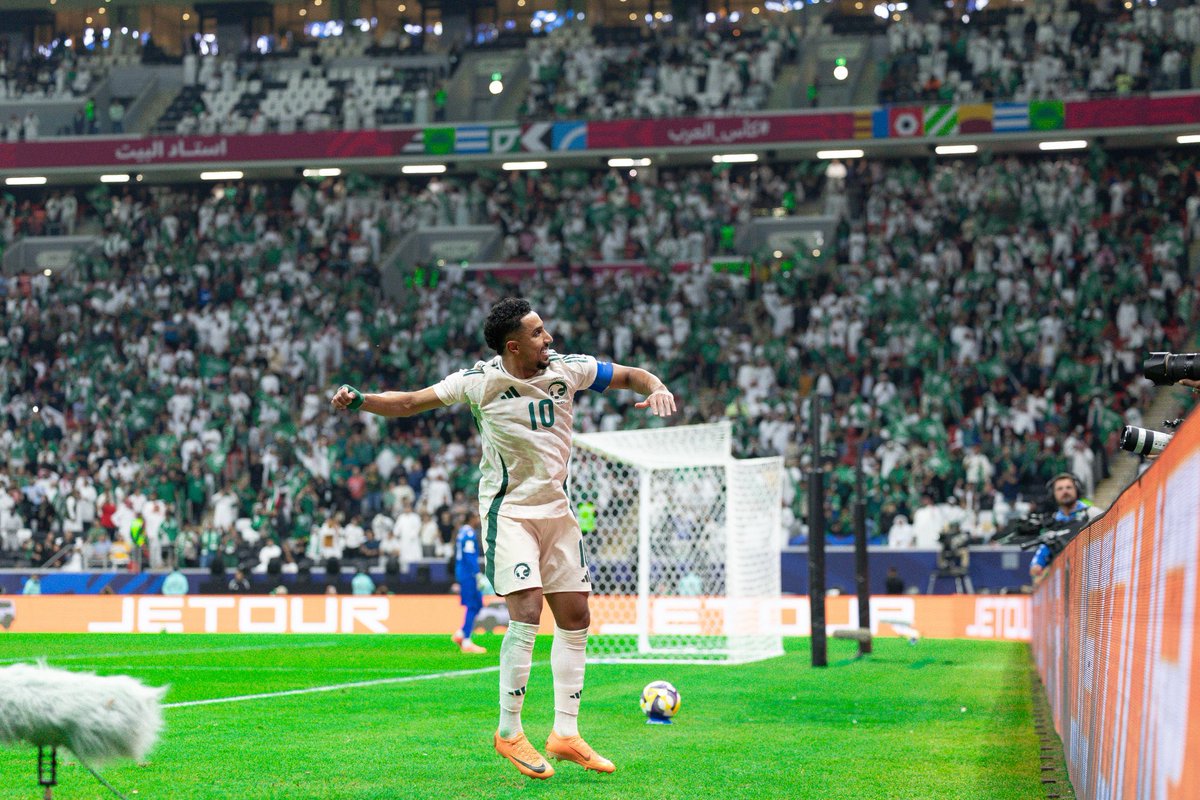 ليس فوزاً وتأهلاً فحسب وإنما تحقق الانسجام واتضحت هوية الأخضر. 💚🇸🇦

 #السعودية_جزر_القمر
#معاك_يالأخضر 
#كأس_العرب2025