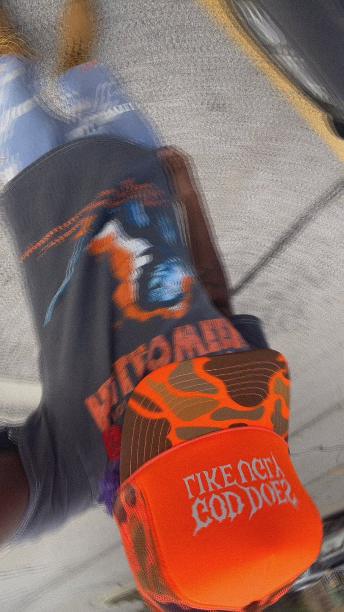 M🍽️SLEY tweet media