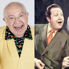 Adiós al gran Eduardo Manzano. Ícono de la comedia mexicana.

“El Polivoz”, a quien el público mexicano conoció por su trabajo como imitador, comediante, actor y cantante.

Manzano, quien fue conocido como 'El hombre de las mil voces’, murió a los 87 años de edad.