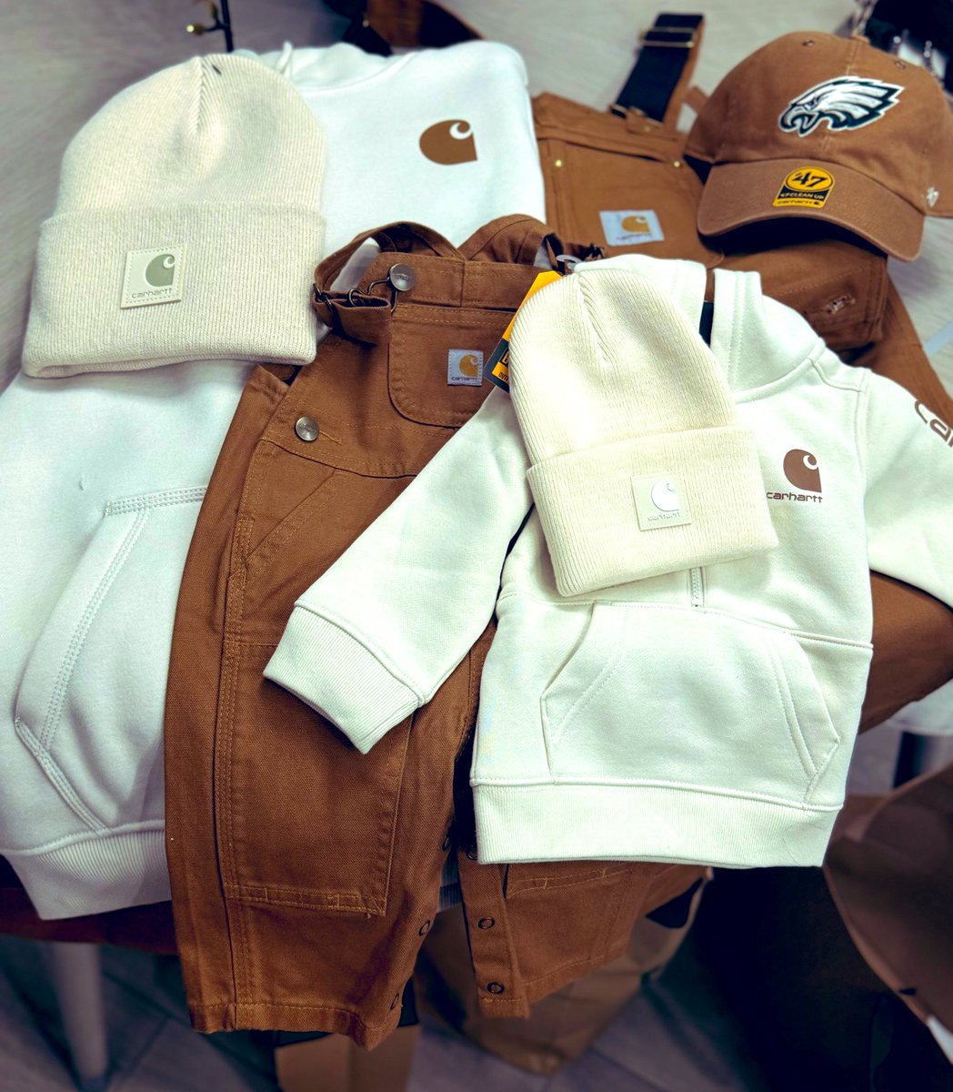 _MsACT's tweet photo. Like father, like sonπ This is too cute. My family loves #Carhartt #GoEagles π¦
π#MsAct https://t.co/ucSXxVBnhN
