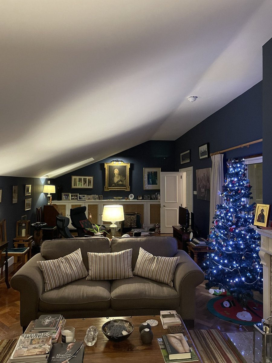 1 St Peter’s House Advent tree 🌲 2025… who knows, it may transition into a Christmas 🎅 tree after Midnight Mass 😜