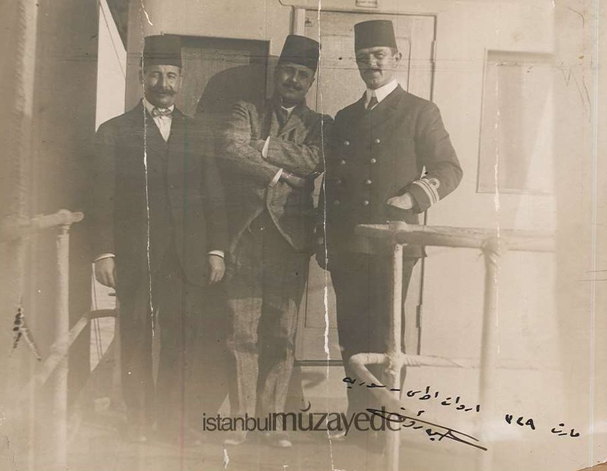 Rauf Orbay, Osmanlı Devletinin I. Dünya Savaşına girişi hakkında;

Onun hakkındaki (Enver Paşa) tek ittiham da (töhmet) memleketi umumî harbe sokmasıdır. Bence bu itham da varit değildir.

Zira biz umumî harbe girmemiş olsaydık, o zaman İngilizlerin müttefiki olan Ruslar,