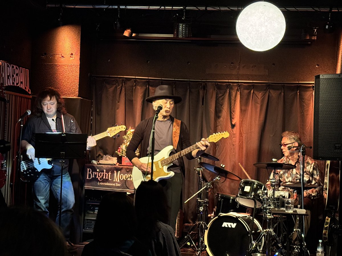 黒曜日 / 碧落 MEGUMI🌺 (@1megu3) / Posts / X